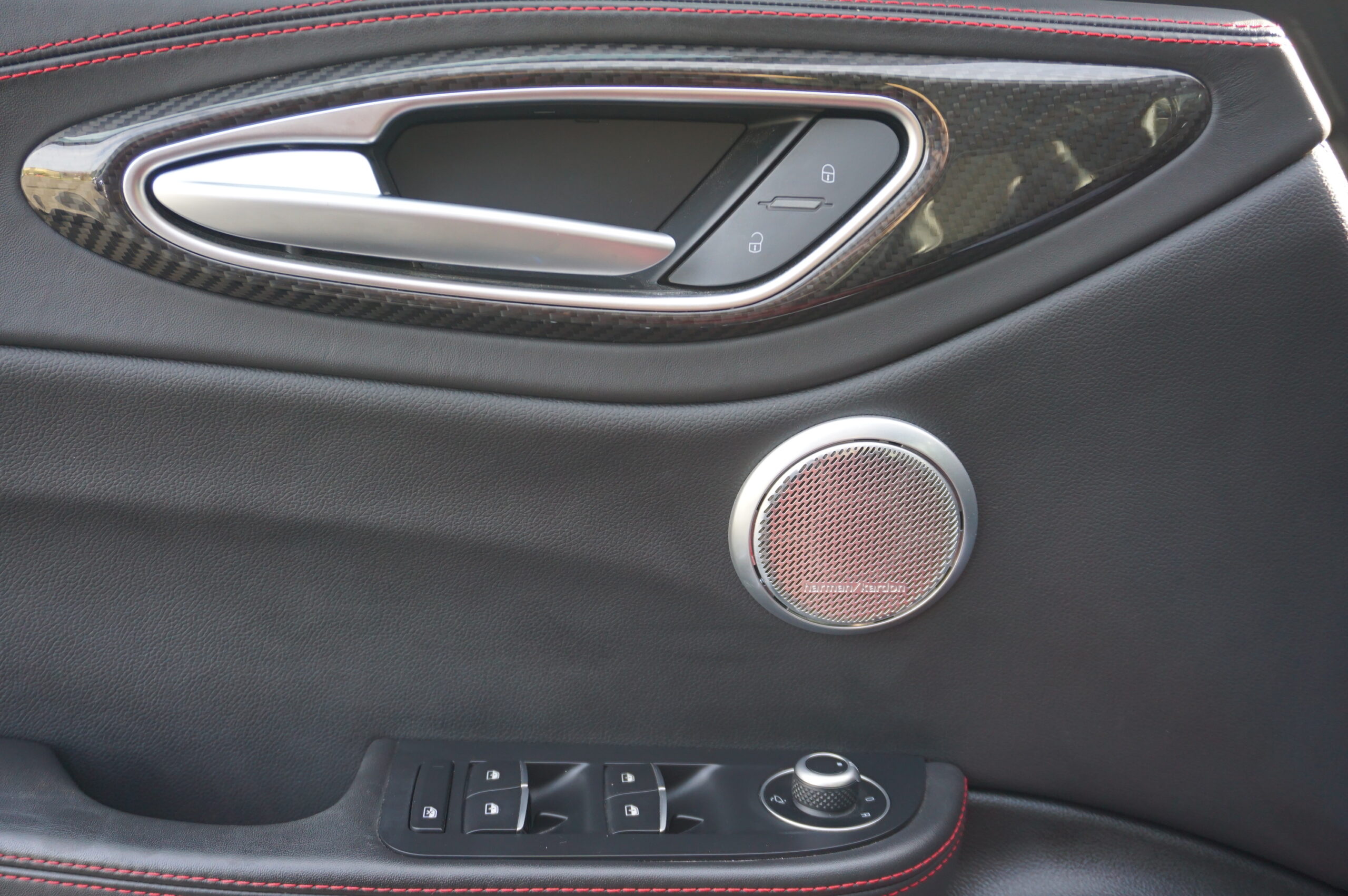 Alfa Romeo Giulia QV Giulia QV